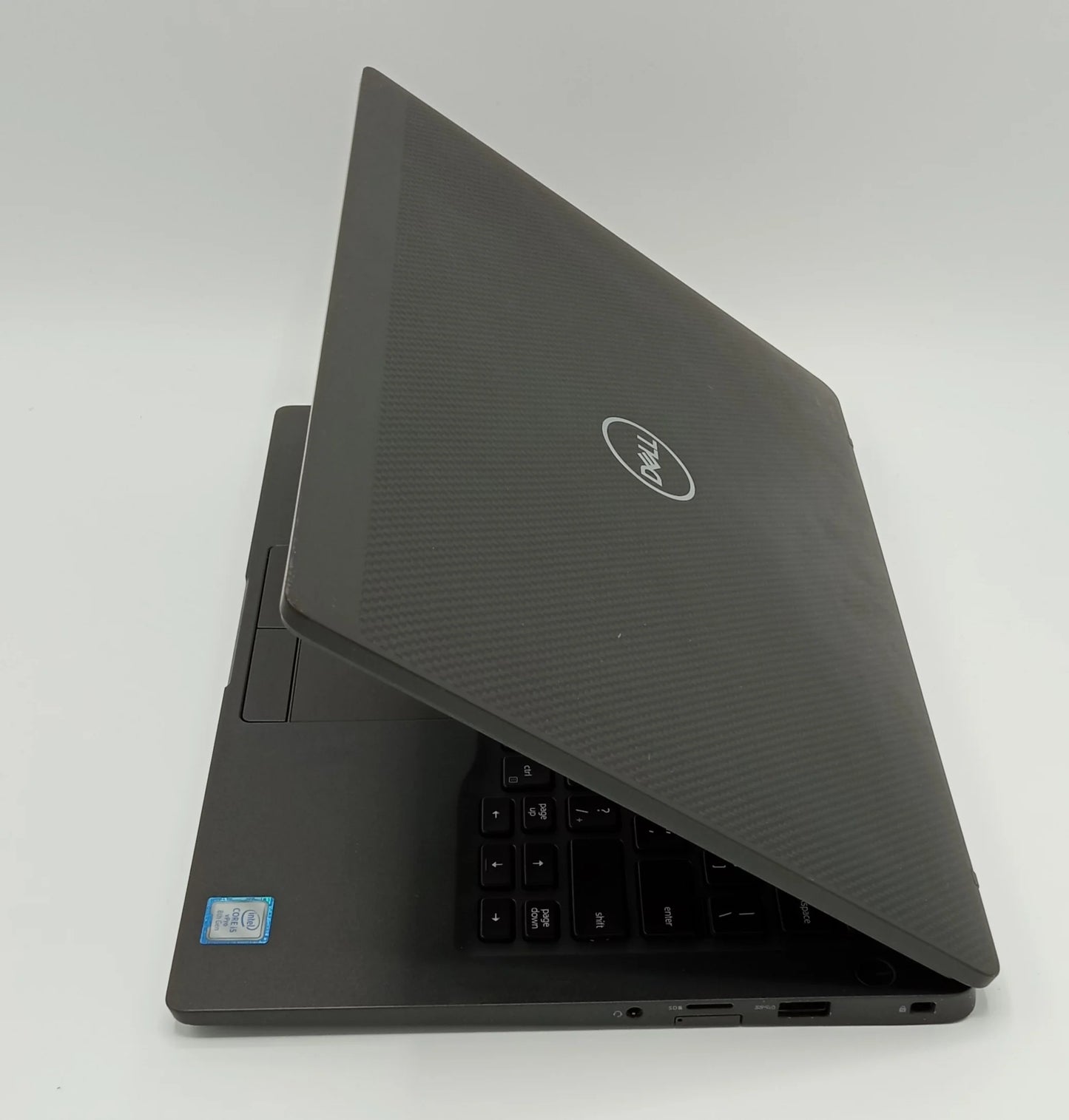 DELL 7400 I5 8EME 8GB RAM 256 SSD NVME BATTERY EXCELENT ETAT 10/10